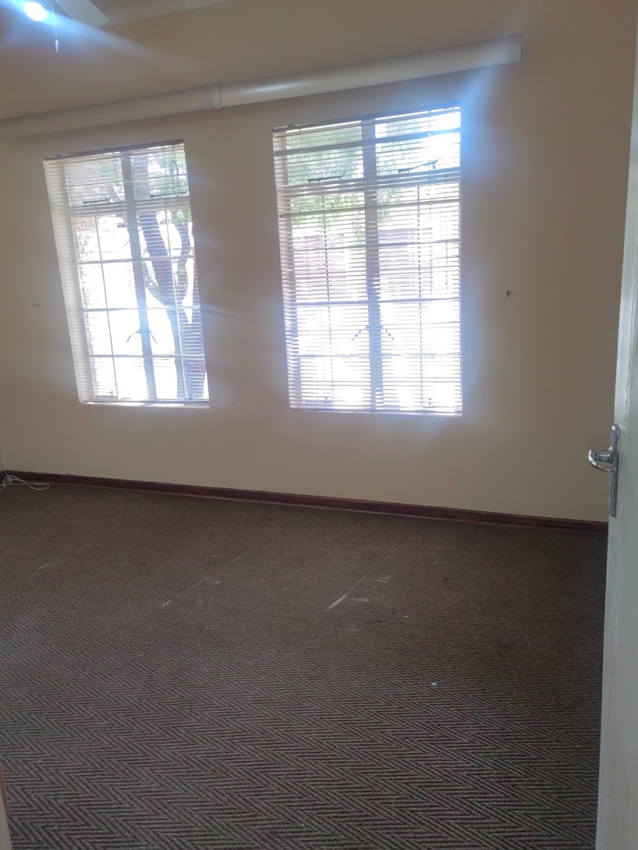  Bedroom Property for Sale in Carters Glen Northern Cape